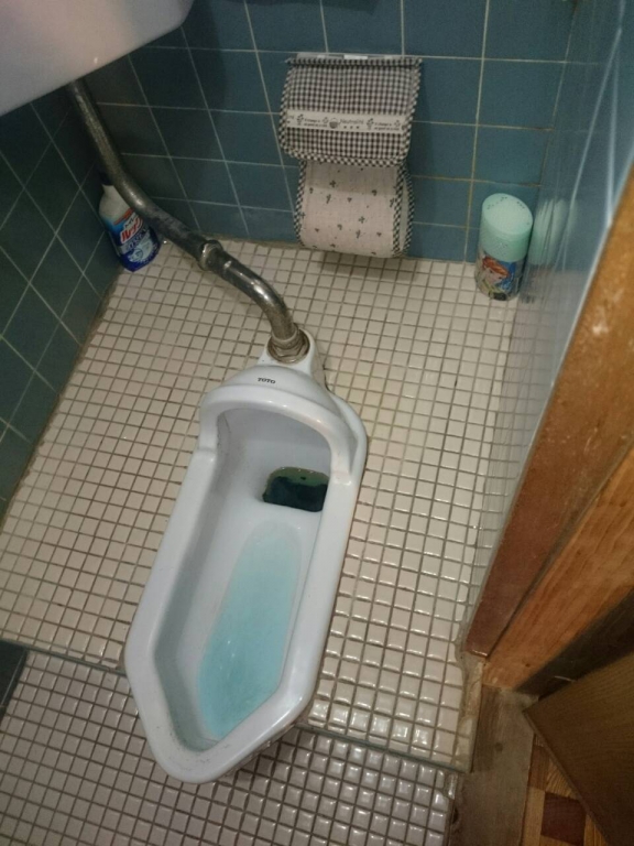トイレ【施工前】